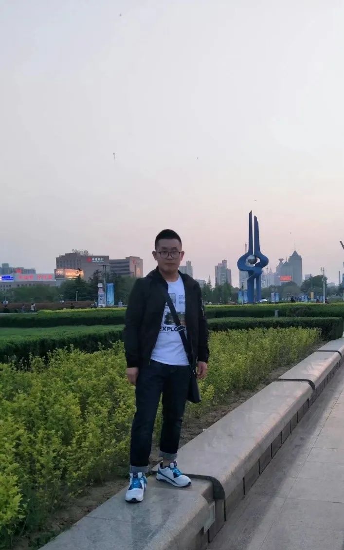 刘杰2.jpg 图片